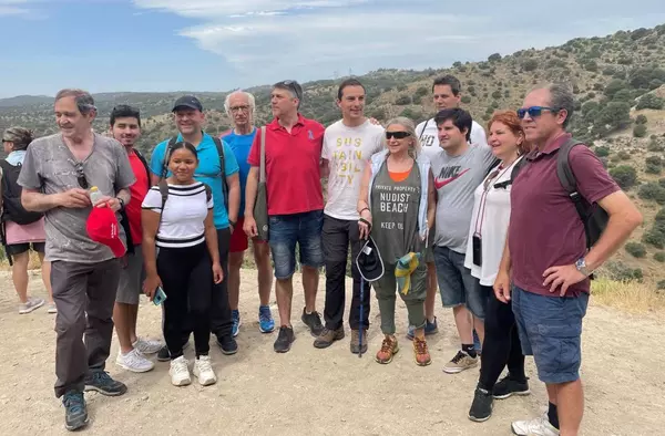 Rechazada la propuesta para consensuar medidas de atención a los refugiados ucranianos en Las Rozas