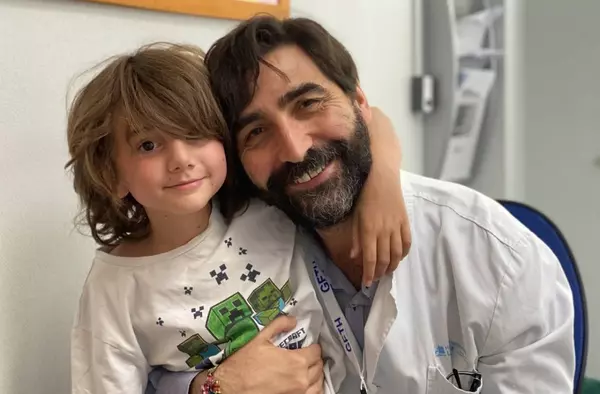 El pequeño roceño Mateo vuelve a convocar su carrera solidaria para luchar contra el cáncer infantil