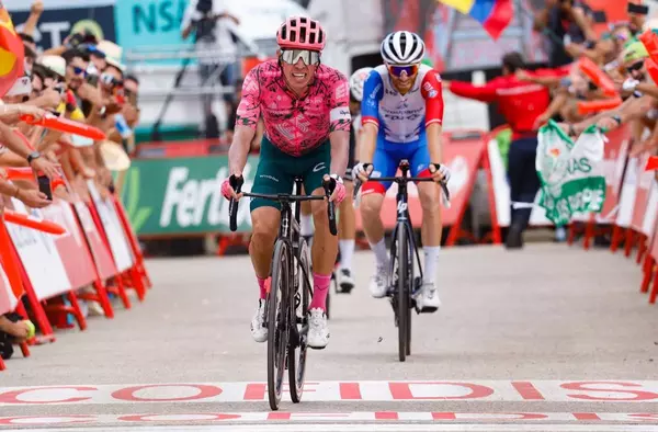Restricciones de aparcamiento y cortes de tráfico en Las Rozas por la Vuelta Ciclista a España 