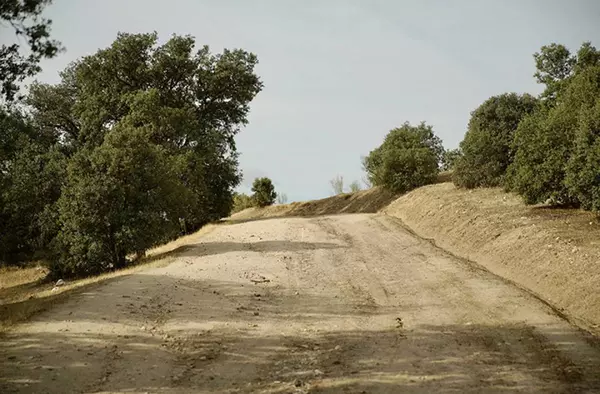 En marcha el plan de reparación de caminos en zonas naturales y parques de Las Rozas