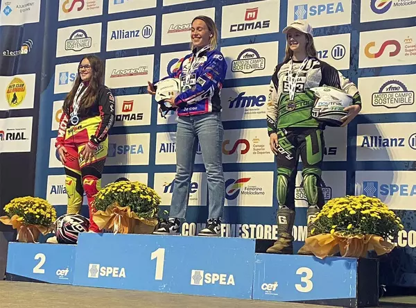 La roceña Claudia Serrada se alza con el bronce en la última carrera del Campeonato de España de Trial