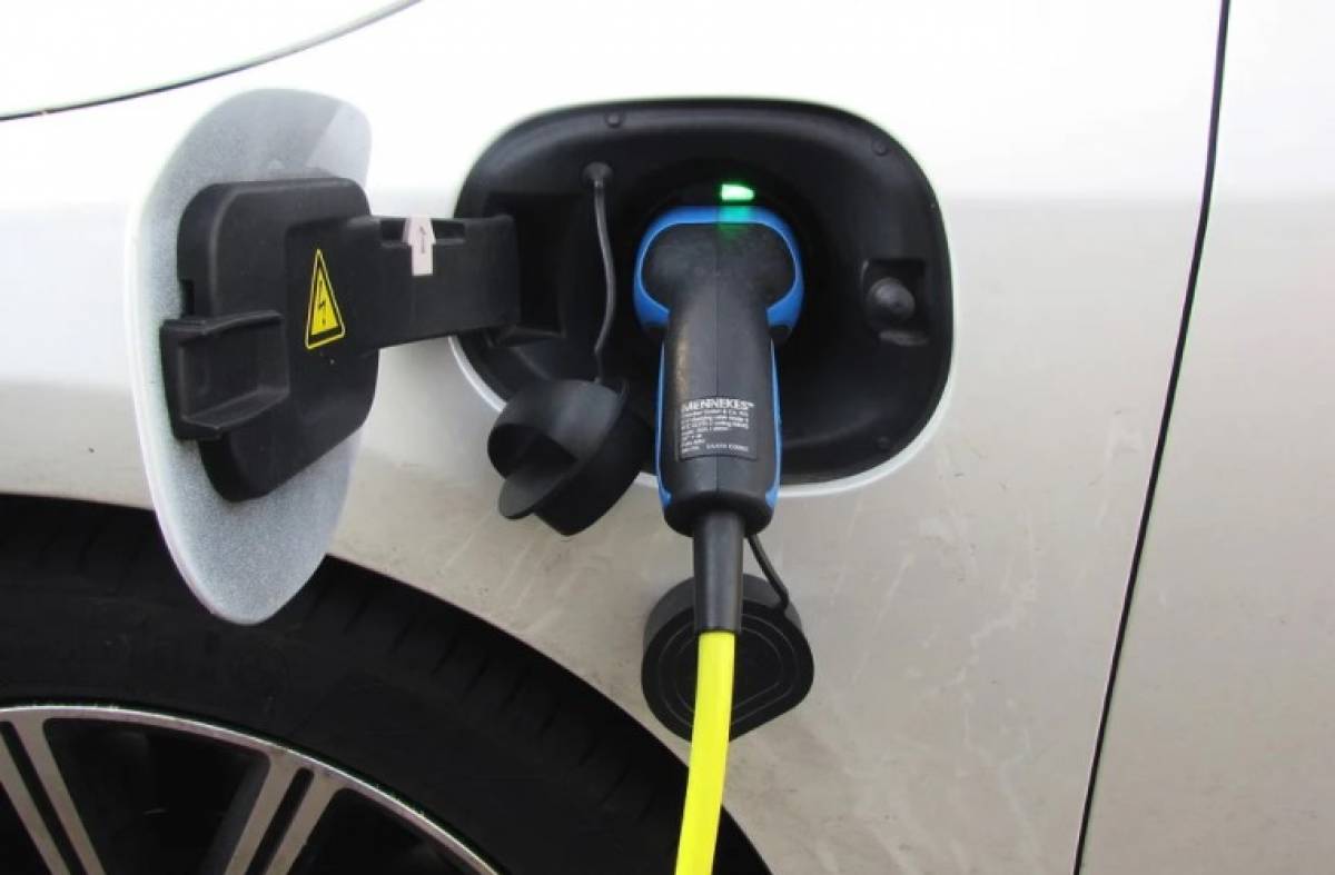 Los aparcamientos municipales de Las Rozas contarán con 41 cargadores para vehículos eléctricos