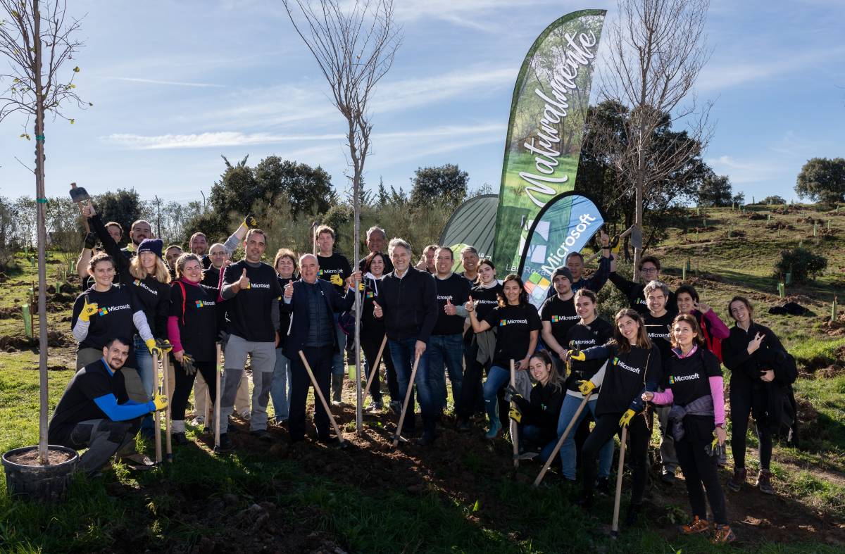 Microsoft se une al 'Movimiento Smart Green' para reforestar un amplio terreno de Las Rozas