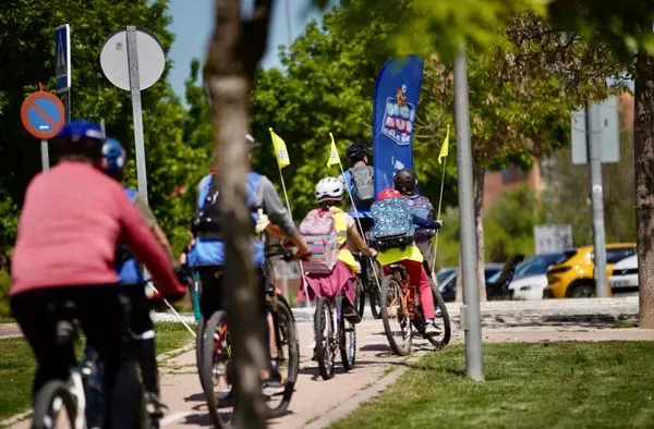Vuelve Bicibús a Las Rozas, el programa gratuito de ruta escolar para ir a clase en bicicleta