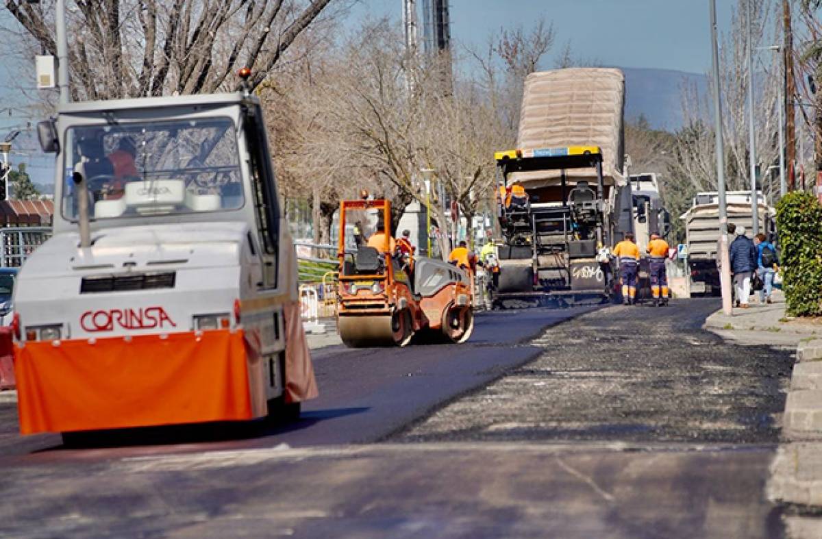 En marcha las obras de mejora del asfaltado en La Marazuela, zona Centro y Monte Rozas