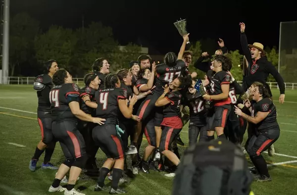 Las chicas del LG Oled Black Demons Las Rozas, campeonas de la Liga Nacional Femenina de fútbol americano