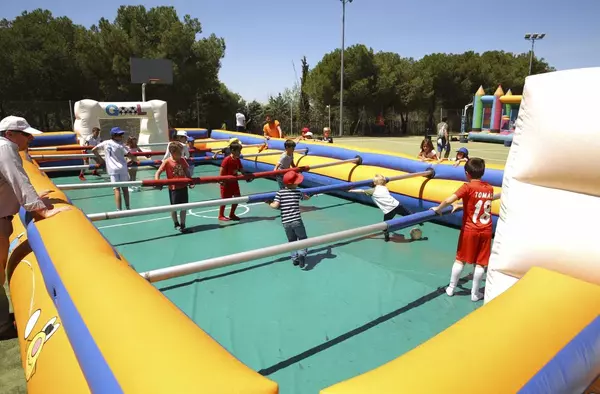 Multiaventuras, hinchables y talleres de drones para celebrar la Fiesta de la Familia en Las Rozas