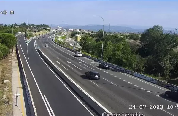 Cortes de tráfico por obras en la A-6 a su paso por Las Rozas durante cuatro semanas: itinerarios alternativos