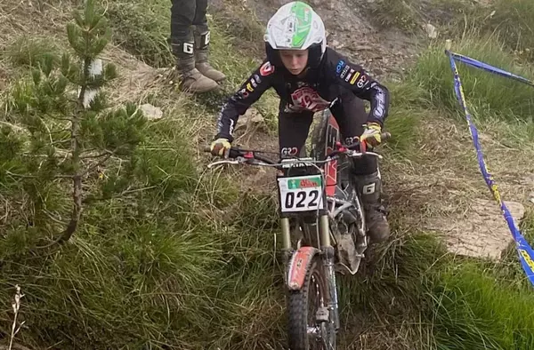 La piloto roceña Claudia Serrada brilla en el Campeonato Internacional de Trial de Arinsal 