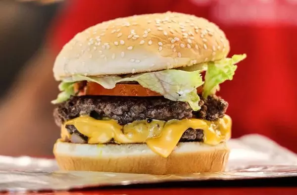 Five Guys abrirá en Las Rozas: las hamburguesas de las 25.000 combinaciones a elegir