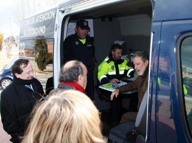 El ayuntamiento pone en servicio una oficina móvil de atención al ciudadano
