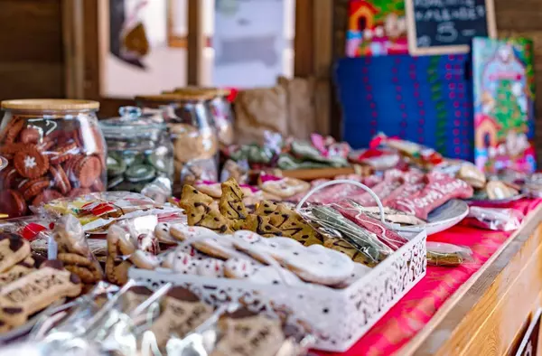 ACTIVIDADES. 'Mercadillo Solidario 2023'. 2 de Diciembre en Pozuelo