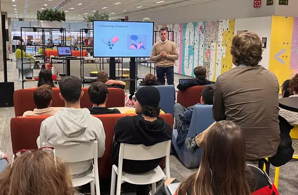Un joven roceño crea la primera red social de salud mental dirigida a la Generación Z