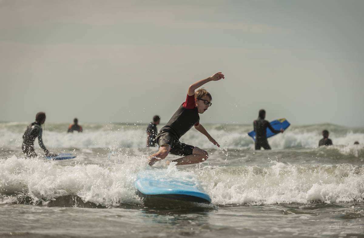 Las Rozas abre el plazo de inscripción para el campamento de verano multiaventura y surf en Cantabria