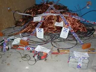 La policía local de Las Rozas detiene a cuatro personas por robo de cable eléctrico
