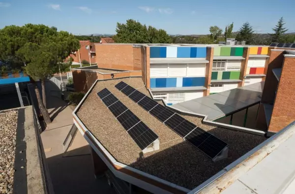 Las Rozas instalará paneles solares en el Ayuntamiento, los centros de mayores, bibliotecas y escuelas infantiles