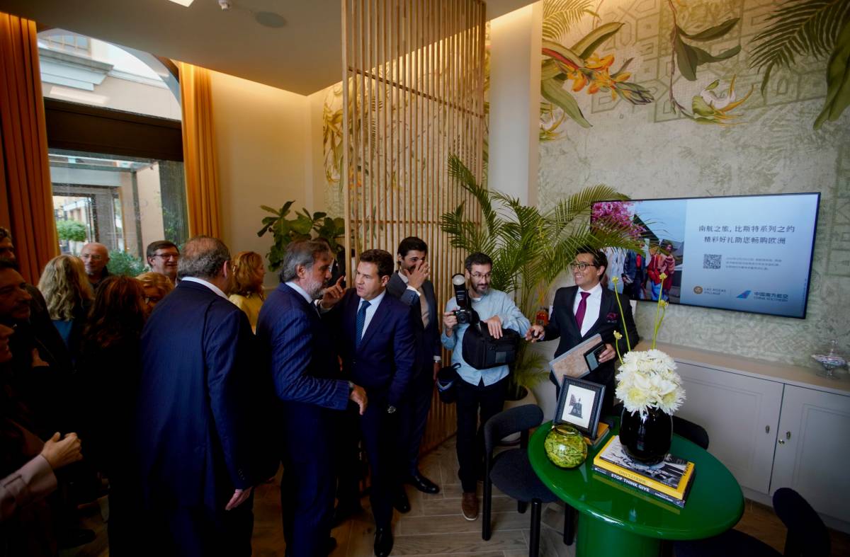 Inaugurada la nueva Oficina de Turismo de la CAM en Las Rozas