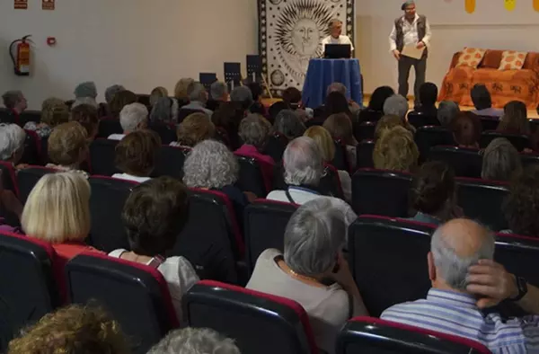 Un nuevo programa de voluntariado en Las Rozas acercará el arte a las residencias de ancianos