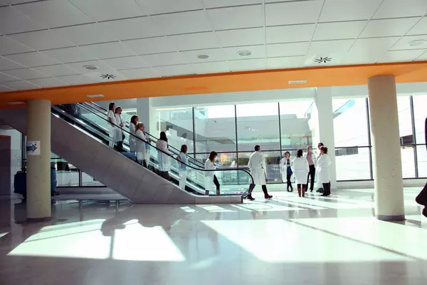 El Hospital Puerta de Hierro Centro de Referencia Nacional para 8 enfermedades complejas