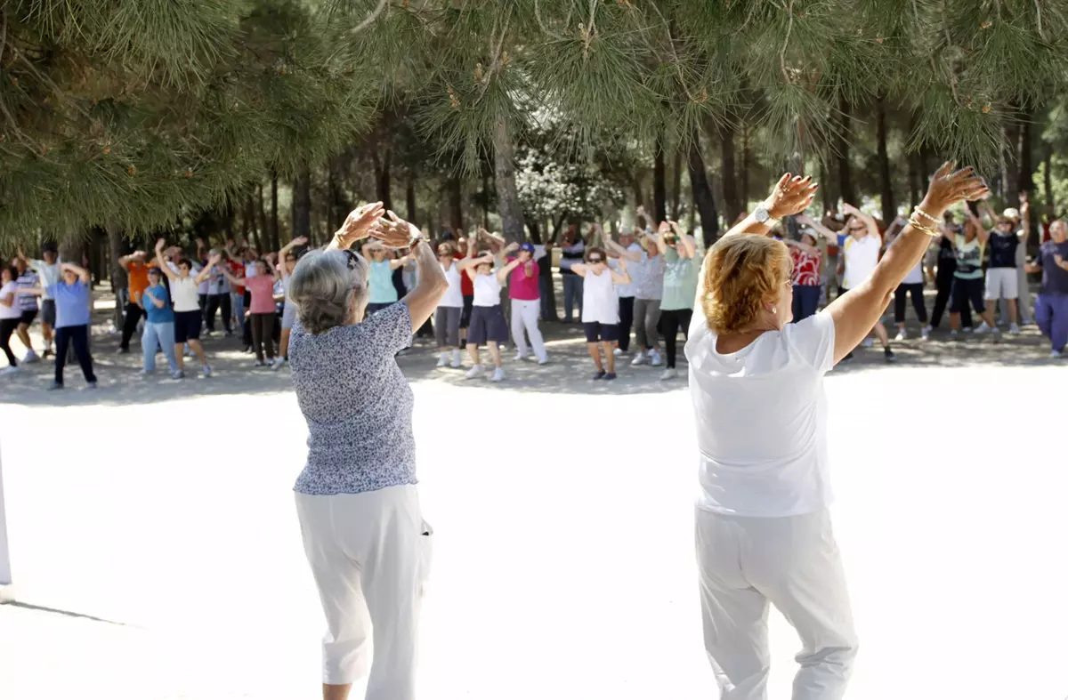 Las Rozas lanza un Grupo de Ayuda Mutua para combatir la soledad y fortalecer el bienestar emocional de los mayores