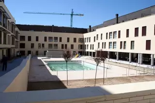 Consejeros de la Empresa Municipal de la Vivienda visitan las obras de las promociones de El Montecillo