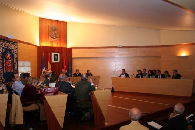 Ayto: "El Pleno aprueba el Plan de Saneamiento Municipal para mantener los servicios de Las Rozas sin aumentar impuestos"