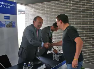 Entregadas las llaves de las 200 primeras viviendas de venta libre en El Montecillo