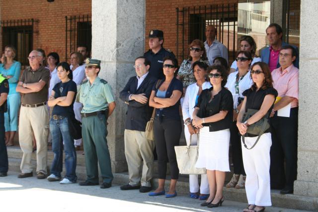 Las Rozas condena el atentado de Calviá con una concentración silenciosa