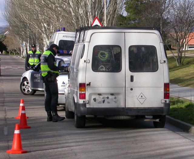 Según el balance de la campaña de control realizada por la Policía Local, la mayoría de los vehículos que circulan por Las Rozas cuentan con seguro
