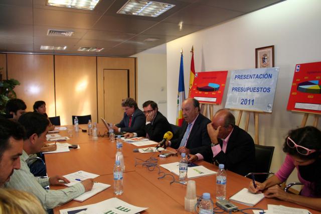 Los Presupuestos de Las Rozas para 2011, bajo el signo de la austeridad y la eficacia
