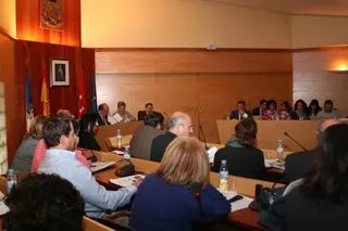 El Pleno aprueba una moción conjunta condenatoria de la violencia de género