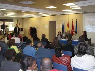 Éxito de la convocatoria para informar a extranjeros sobre las próximas convocatorias electorales
