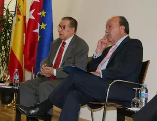 Las Rozas: tres expertos analizan en un coloquio público la situación económica de España