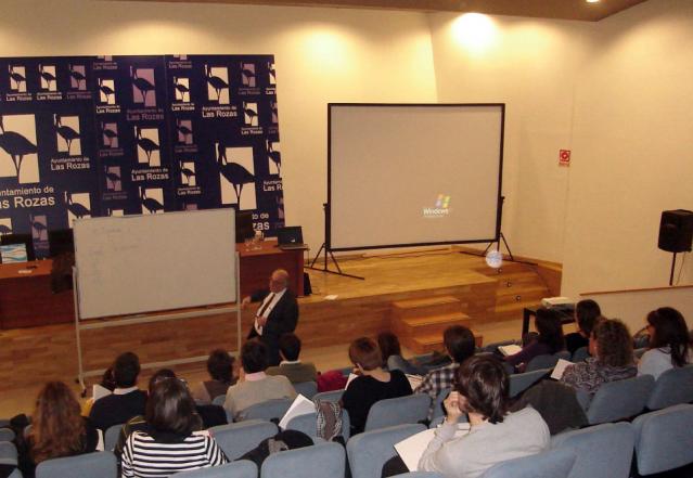 Emprendedores de Las Rozas aprenden a enfrentarse a sus obligaciones tributarias