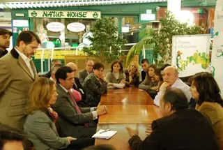 José Ignacio Fernández Rubio se reúne con los comerciantes del BurgoCentro
