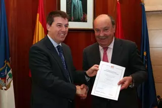 El Ayuntamiento de Las Rozas recibe el certificado EFR municipio de la Fundación Másfamilia