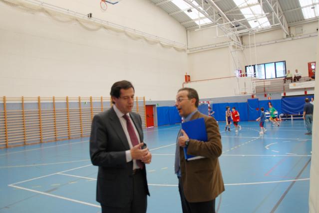 José Ignacio Fernández Rubio se reúne con la directiva del Club de Baloncesto Las Rozas
