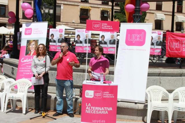 Cristiano Brown (UPyD) se presenta a su primer mítin público con "verdadera ambición de representar a los ciudadanos"