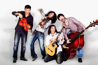 Las Rozas: el violinista Ara Malikian evoca con su música el éxodo de los zíngaros