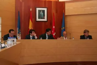 El alcalde reduce un 30% el personal eventual asignado al equipo de Gobierno
