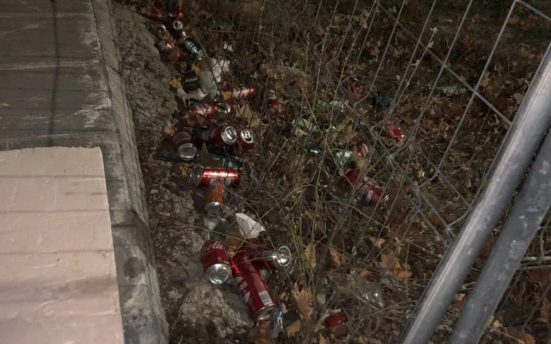 Vertedero de latas y desperdicios: La Marazuela 
