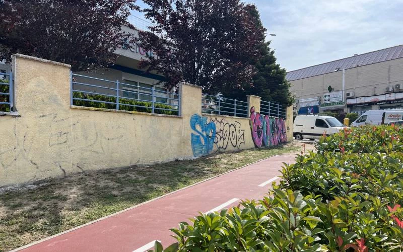 Basura urbana en las paredes