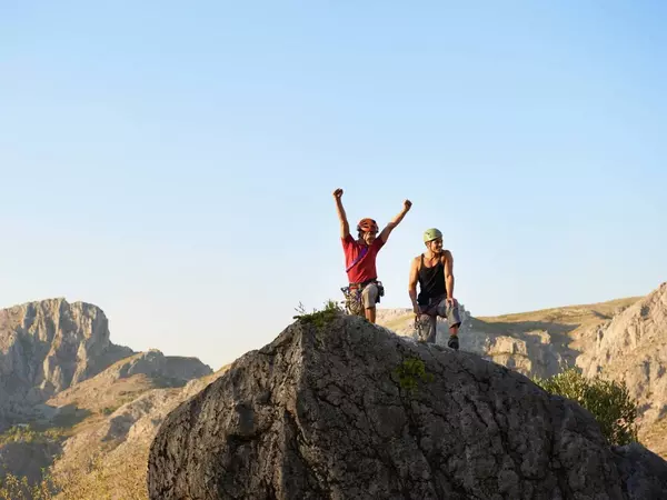 Senderismo y escalada (roco o montaña)